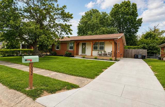 Charming 3-Bedroom Home in the Heart of Clarksville! photos photos Charming 3-Bedroom Home in the Heart of Clarksville! photos photos