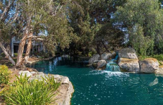 8182 Mainsail Drive Gallery 3