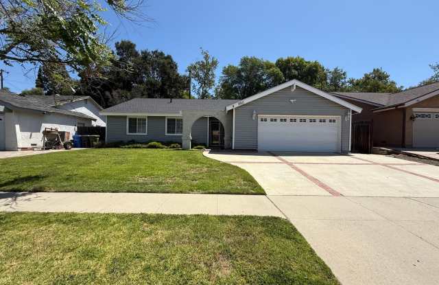 First Time rental in Central Simi Valley, 3 bed, 2 bath photos photos