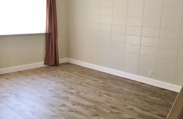 Cute updated 2 bed 1.5 bath Condo on S Curtis Rd just south of Franklin Rd Gallery 4