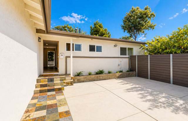 7BD/3BA Home Right by SDSU, Private Patio and Yard!! Gallery 4