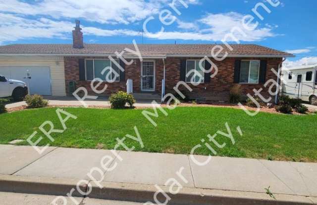 Move-In Discount!!! 5 Bedroom - 3 bathroom photos photos
