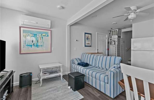30 Warren Avenue unit: A Gallery 3