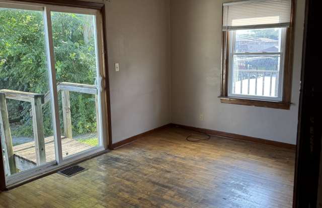 1109 West Carson Street - 1 Gallery 3
