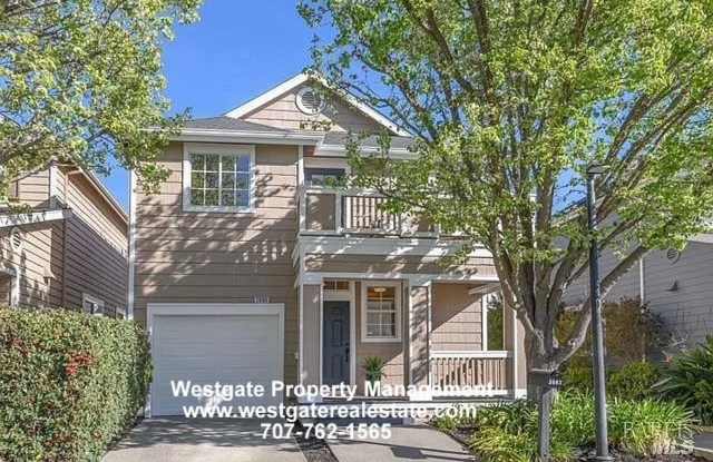 Nice 3/2.5 West Petaluma in McNear - 2083 Easton Drive Gallery 1
