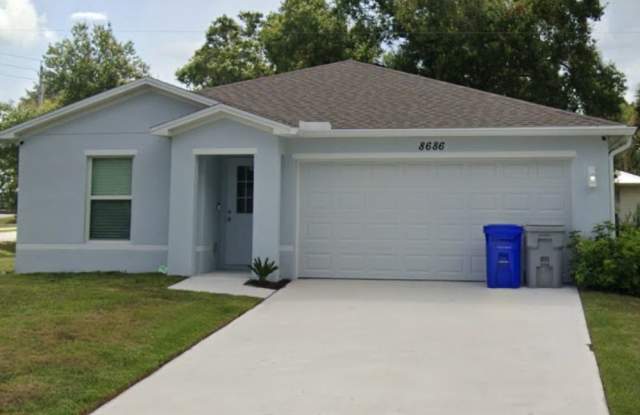 Beautiful 3-Bedroom Corner-Lot Home in Vero Lake Estates | Gallery 4