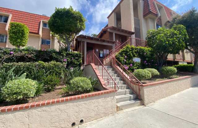 Spacious 2 Bedroom Signal Hill Condo for Rent w/ Tons of Amenities! photos photos