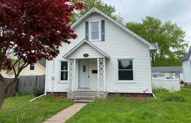 Spacious 2BR Home | Fenced Yard + Detached 2-Car Garage Gallery 1