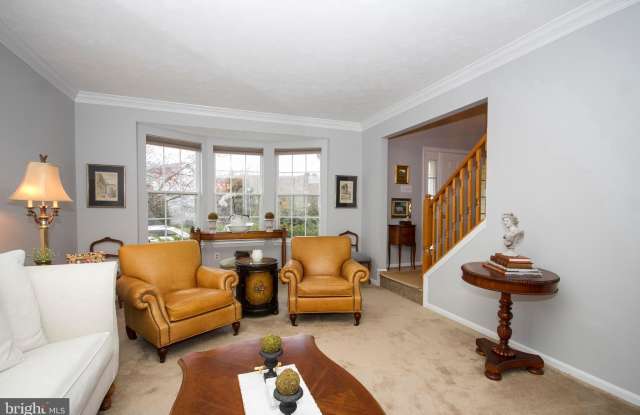 1212 WALNUTWOOD Gallery 2