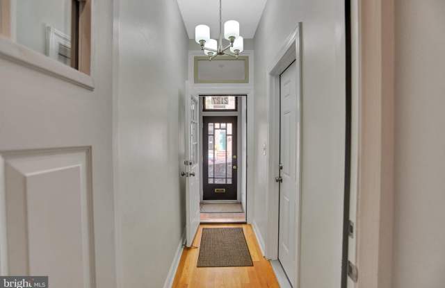 2127 E LOMBARD Street E Gallery 2