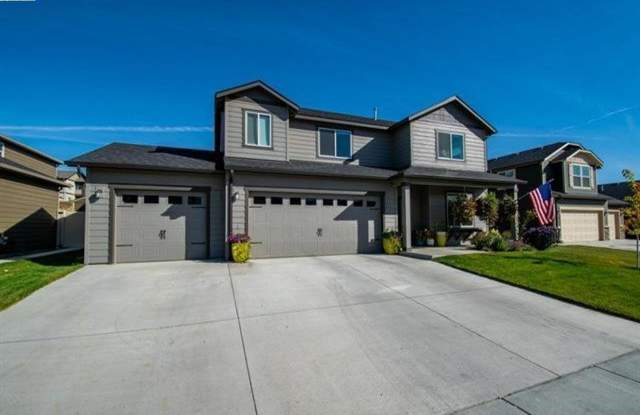 Immaculant 4BD/2.5BA Single Family Home on Sunnyside Hill - 1710 Southwest Panorama Drive, Pullman, WA 99163 Immaculant 4BD/2.5BA Single Family Home on Sunnyside Hill - 1710 Southwest Panorama Drive, Pullman, WA 99163