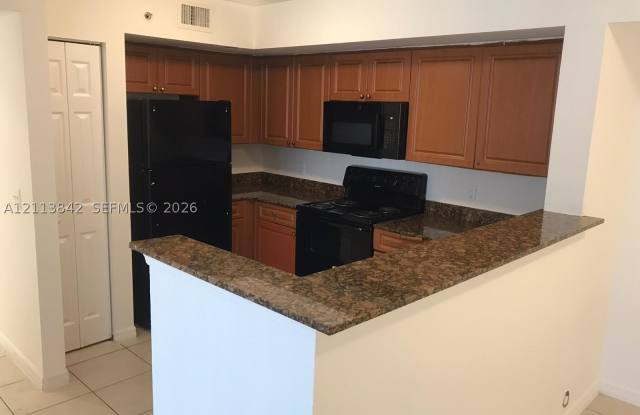 13770 NE 3rd Ct Gallery 1