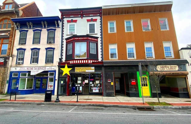 126 E LINCOLN Highway Gallery 1