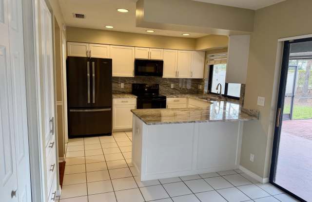 13427 Kingsbury Drive Gallery 4