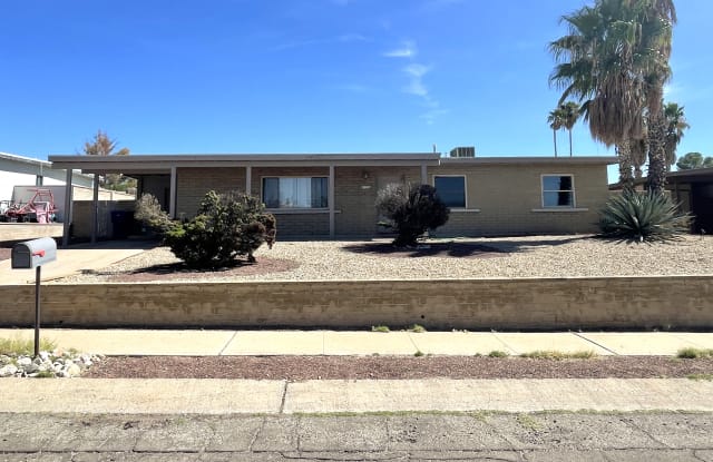 3247 S. Winona Circle - 3247 South Winona Circle, Tucson, AZ 85730
