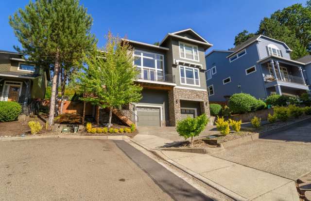 Wonderful, bright 4-bdrm/2.5-bath home. Lovely garden, deck views, great location Gallery 1