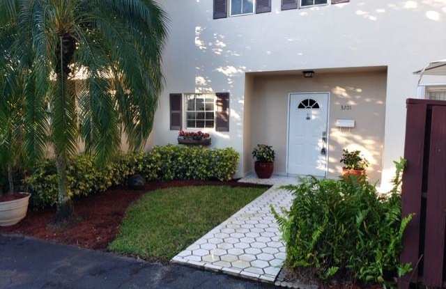 3201 South Palm Aire Drive - 3201 South Palm Aire Drive, Pompano Beach, FL 33069