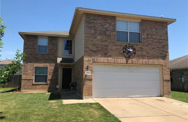 Spacious 4 Bedroom Home - Community Pool - 107 Outfitter Drive, Bastrop, TX 78602