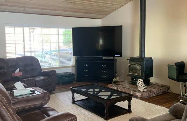 Paradise Pines, Fully Furnished 3 bedroom 2 bath, Turnkey home. RV Parking, BBQ's, Too much to list - 13660 South Park Drive, Magalia, CA 95954 Paradise Pines, Fully Furnished 3 bedroom 2 bath, Turnkey home. RV Parking, BBQ's, Too much to list - 13660 South Park Drive, Magalia, CA 95954