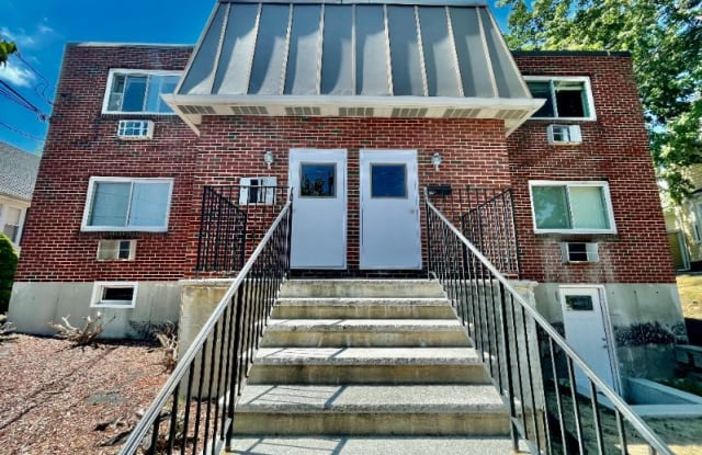 124 Sycamore St 1A - 124 Sycamore Street, Somerville, MA 02145