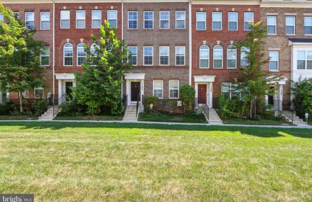 7204 BARRBERRY LN - 7204 Barrberry Lane, South Laurel, MD 20705
