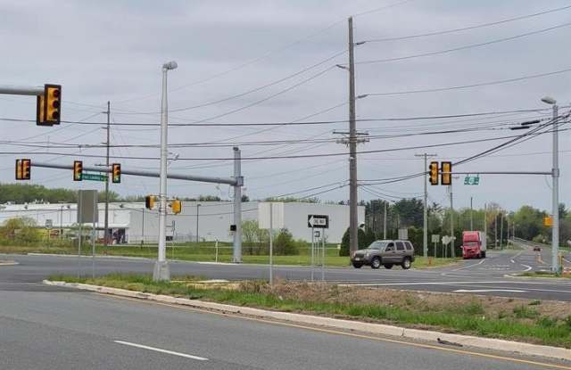 156 ROUTE 40 photos photos