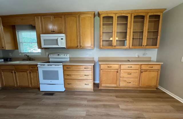 3 Bedroom, 2 Bath home in Live Oak Gallery 3