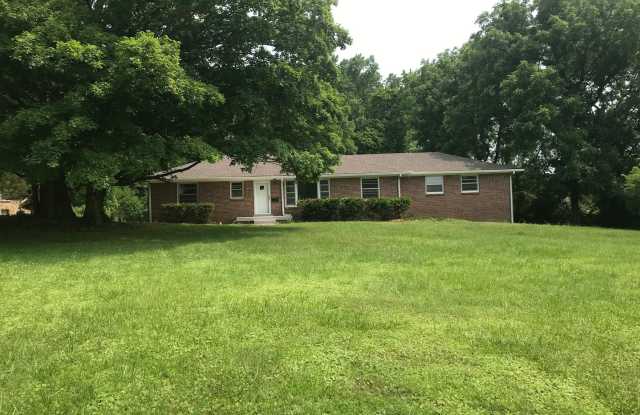 3 Bedroom Pet Friendly Home For Rent! photos photos