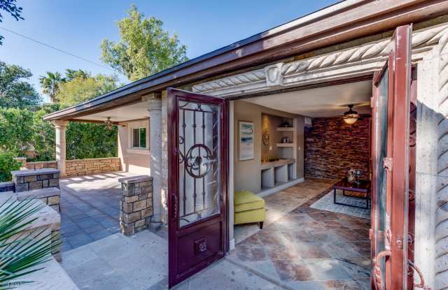 4328 E CHEERY LYNN Road Gallery 4
