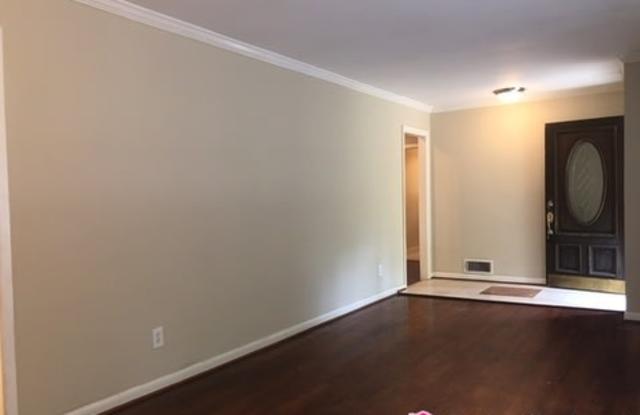2854 Chicopee Drive Gallery 2