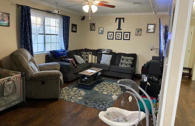 15 Dogwood Dr Gallery 2
