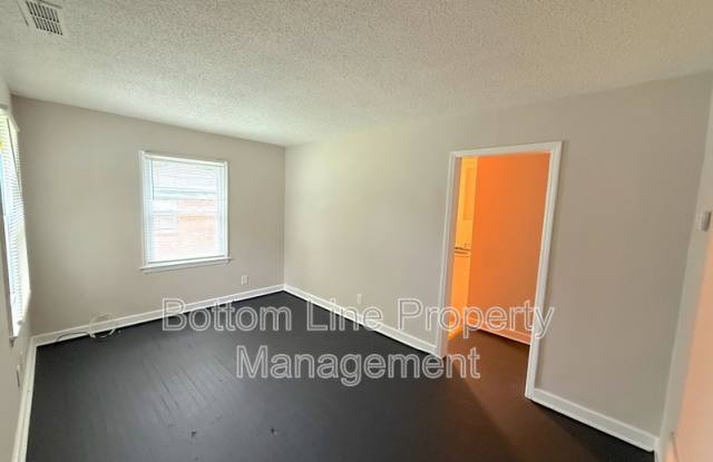 2728 Remington St Gallery 2