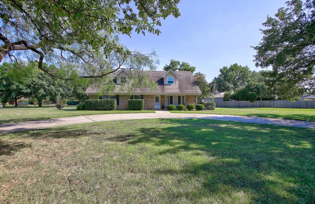 1409 Whispering Dell Ct - 1409 Whispering Dell Court, Southlake, TX 76092