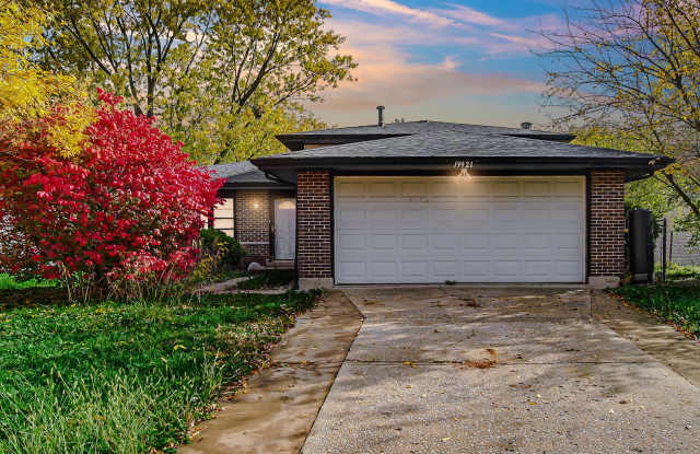 Charming 3-Bedroom, 2-Bath Split-Level Home in Lynwood - 19921 Brook Avenue, Lynwood, IL 60411