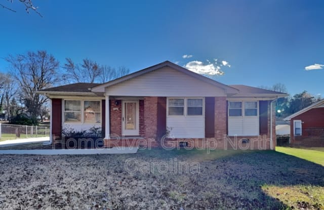 2109 Carpenter St - 2109 Carpenter Street, Greensboro, NC 27403