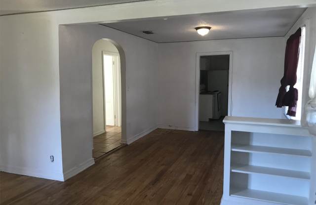 2116 Whitner Street Gallery 4
