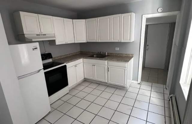 6302 Reedland St., 3 Bedrooms, 1 Bathroom House for $1,395/ Month Gallery 3