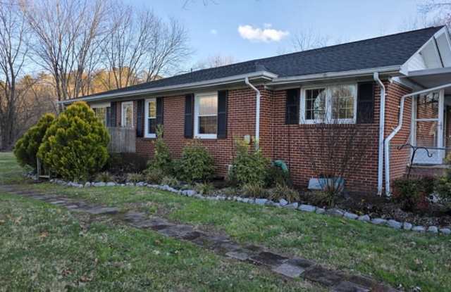 744 South Austin Springs Road photos photos