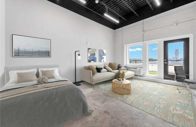 801 SE 9th Street Gallery 1