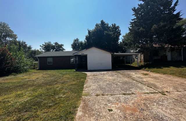 ****This Home Accepts Section 8**** Come tour this recently upgraded 3 bedroom 1 bath home in Del City photos photos