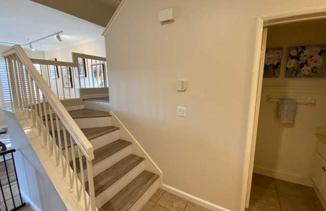 TRISTAN 2 BEDROOM 2.5 BATH MODEL Gallery 4