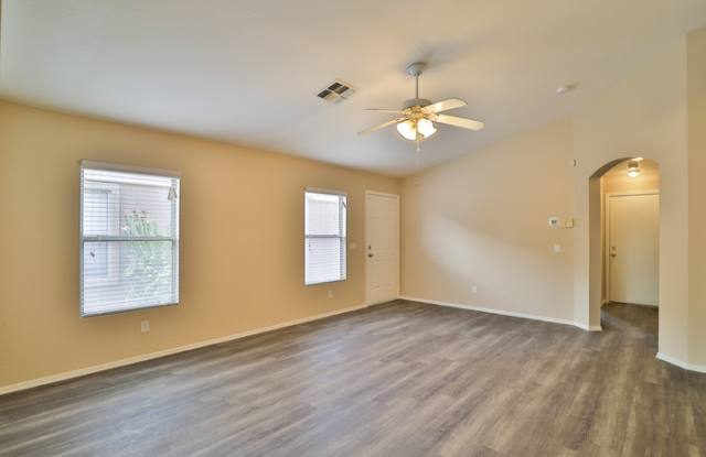 133 South 110th Place Gallery 3