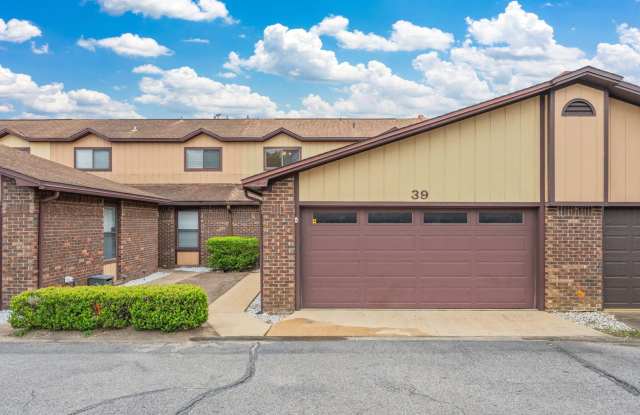 Enjoy resort-style amenities with this rental! photos photos Enjoy resort-style amenities with this rental! photos photos