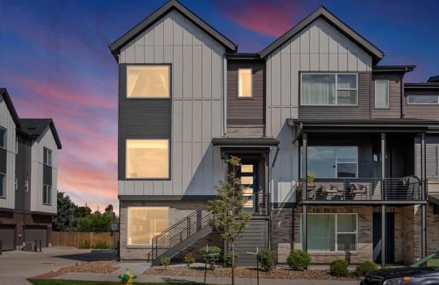 Modern 3BD, 2.5 BA End-Unit Townhome with 2-Car Garage Gallery 1