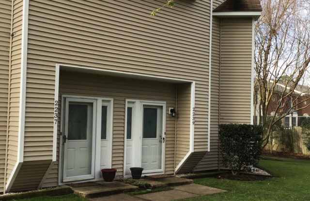 Lovely 2 story condo in Chicks Beach! photos photos