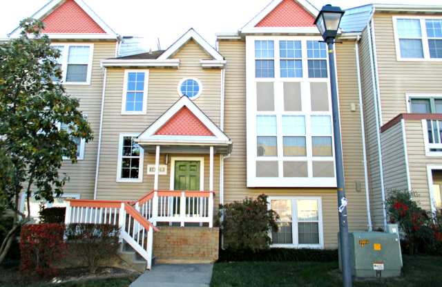Fully Renovated 1 Bedroom  Den in Laurel! - 14229 Jib Street, Laurel, MD 20707