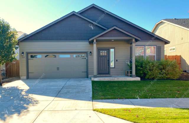 **UNFURNISHED**Beautiful Single-Level 3BR -2BA Home Near Redmond’s Upcoming Recreation Center photos photos **UNFURNISHED**Beautiful Single-Level 3BR -2BA Home Near Redmond’s Upcoming Recreation Center photos photos