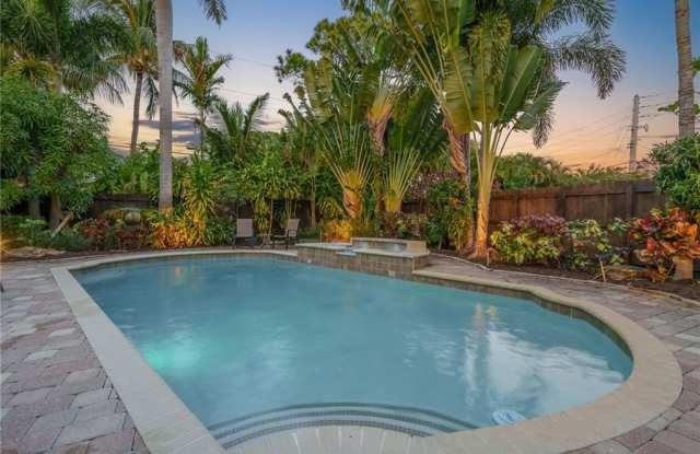 425 NE 25th St photos photos 425 NE 25th St photos photos