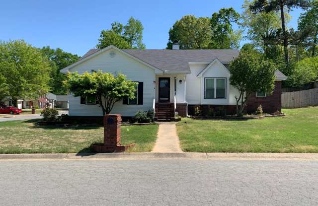 1 Summer Ridge Ct., Little Rock AR 72211 - Wonderful 3br 2ba w/fenced back yard just off S Bowman Rd. photos photos