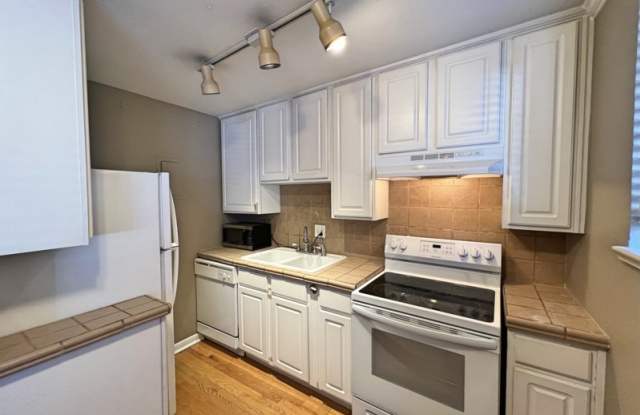 1242 N. Gaylord Street #104 - 1 photos photos